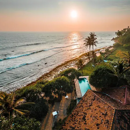 Saltasia Boutique Beach Villa Mirissa Exterior photo