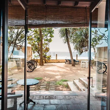 Saltasia Boutique Beach Villa Mirissa Exterior photo